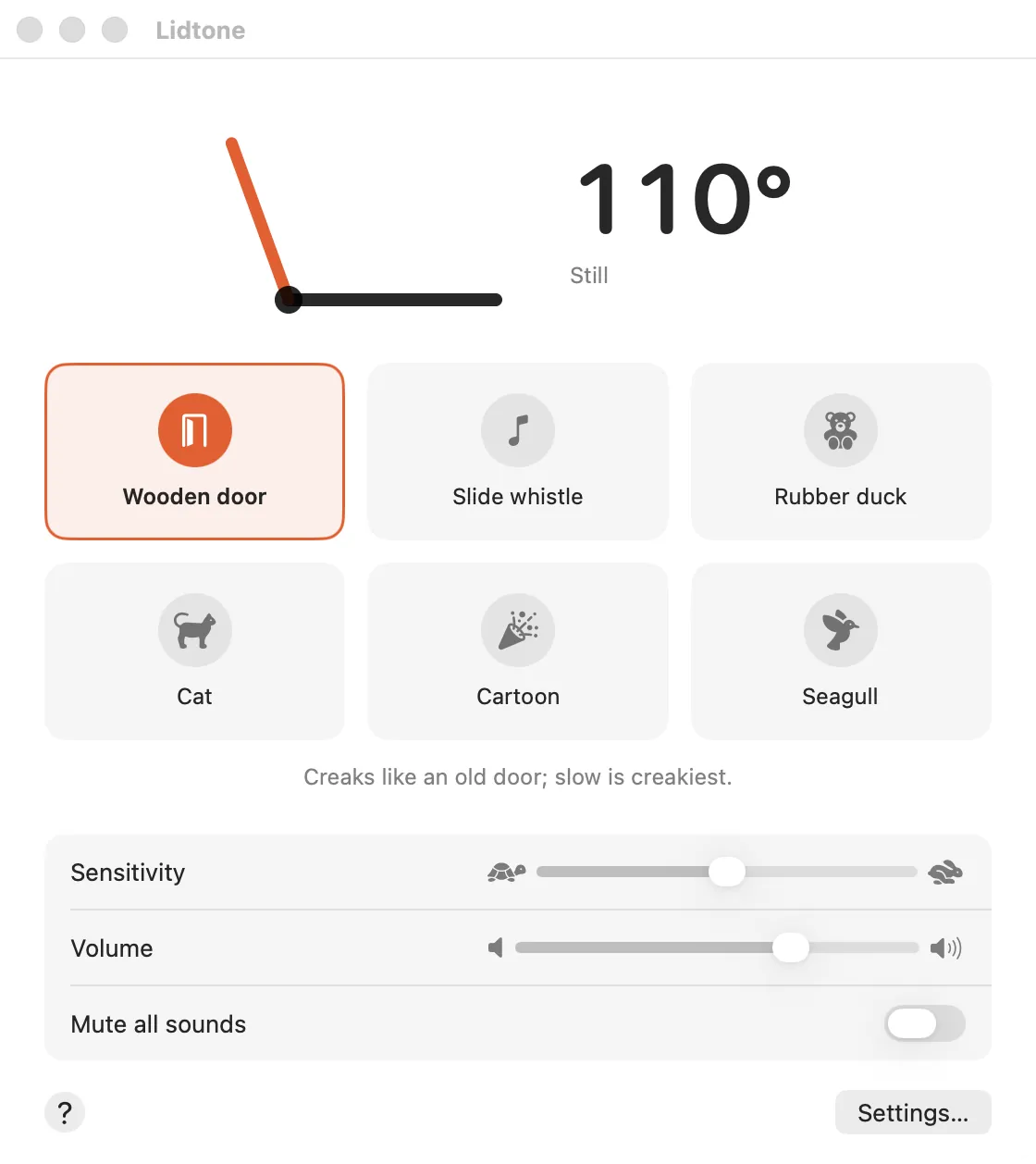 Lidtone's main window: the lid gauge resting at 110 degrees, the six sound modes with Wooden door selected, sensitivity and volume.